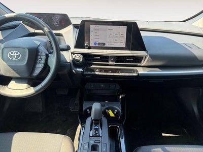2025 Toyota Prius LE