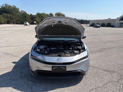 2025 Toyota Prius LE