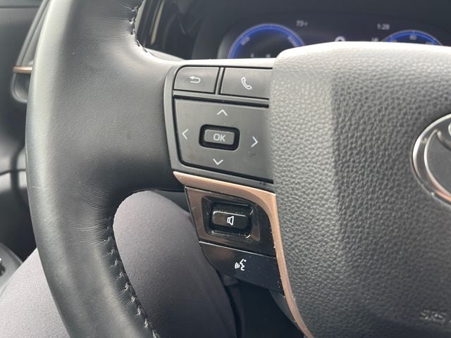 2023 Toyota Toyota Crown PLT Platinum