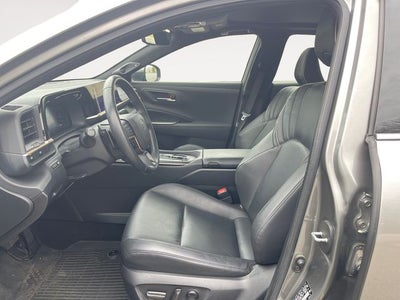 2023 Toyota Crown Platinum