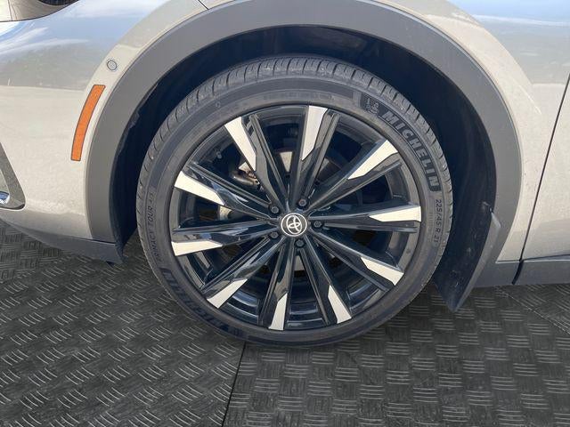 2023 Toyota Toyota Crown PLT Platinum