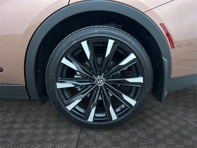 2026 Toyota CROWN Platinum