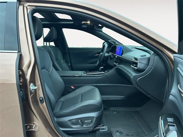 2026 Toyota CROWN Platinum