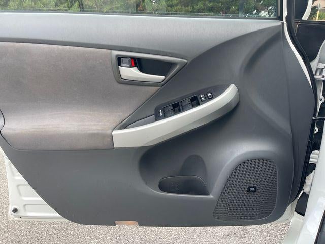 2011 Toyota PRIUS Three