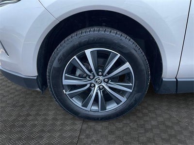 2024 Toyota Venza LE