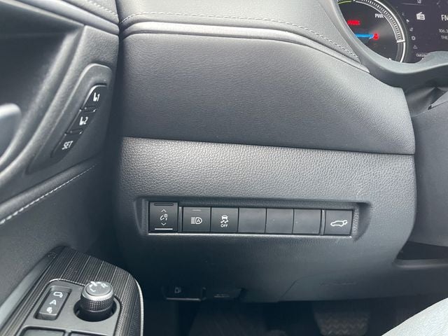 2024 Toyota Venza LE