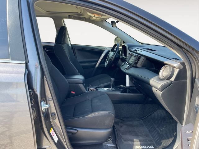 2018 Toyota RAV4 HYBRID XLE