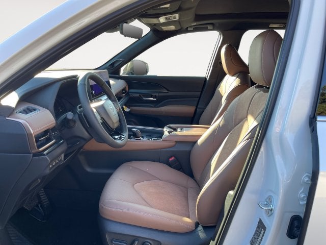 2026 Toyota Grand Highlander Hybrid MAX Platinum